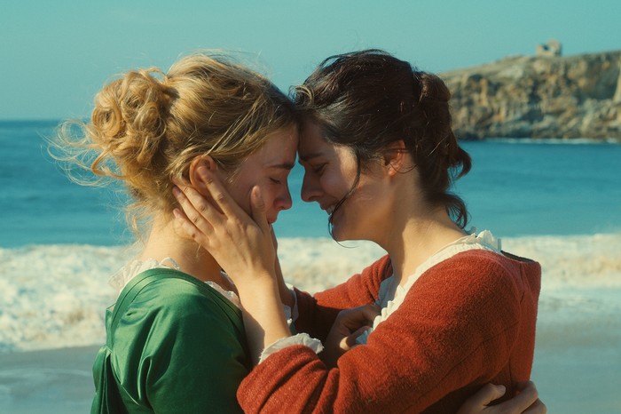 Adele Haenel as Heloise and Noemie Merlant as Marianne in Portrait of a Lady on Fire